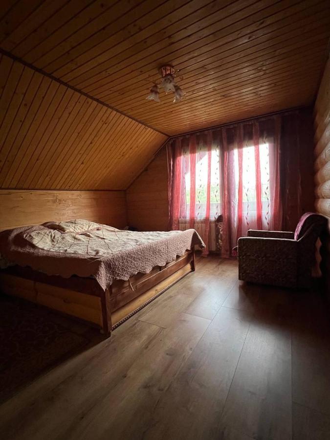 Джинджура ボロフタ エクステリア 写真